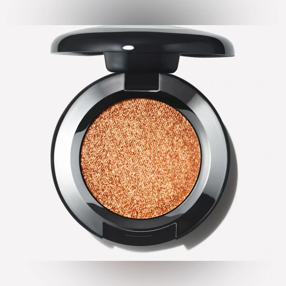 NIB MAC DAZZLESHADOW EXTREME Eyeshadow